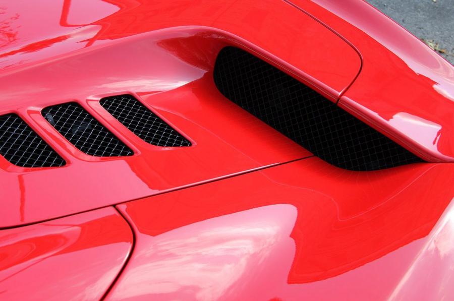  Ferrari 458 Spider 2012 года  (фото 93 из 136)